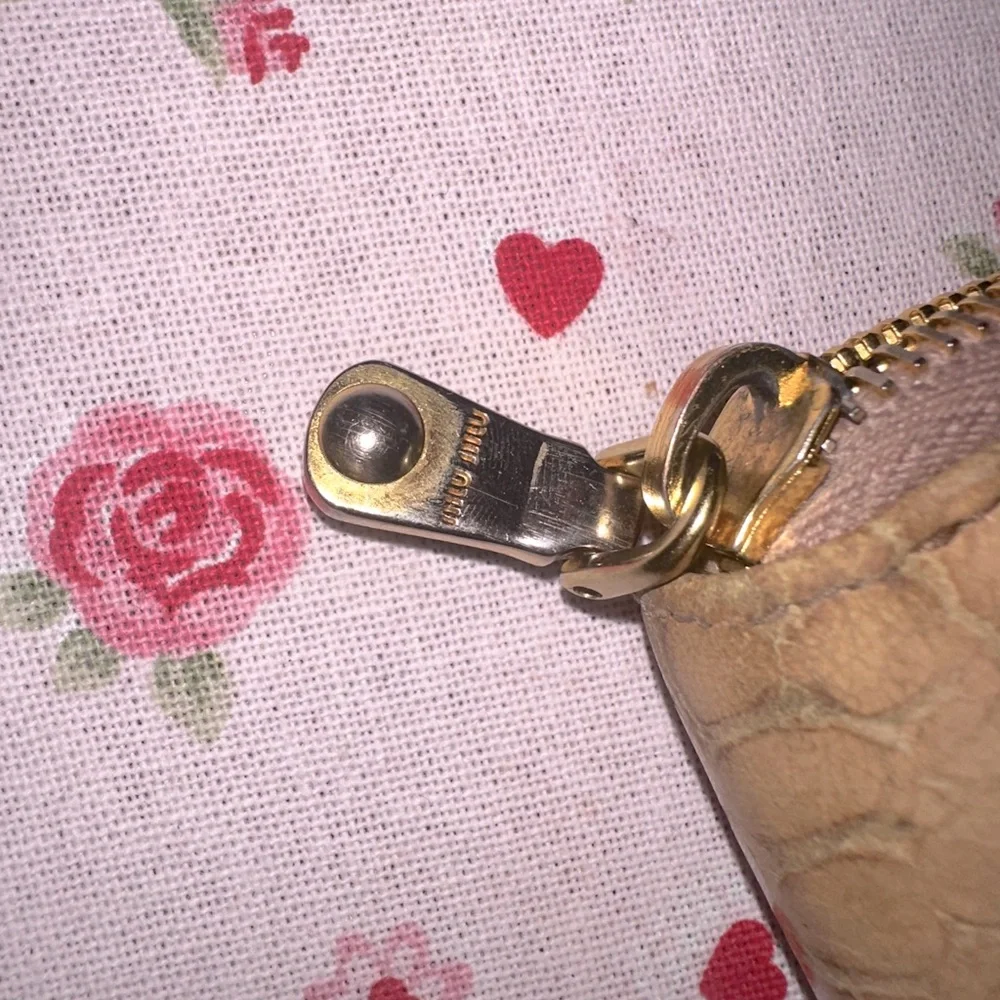 Miu Miu Wallet - Picture 5 of 7